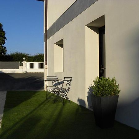 Le Doux Venir Apartment ดูแวนน์ ภายนอก รูปภาพ
